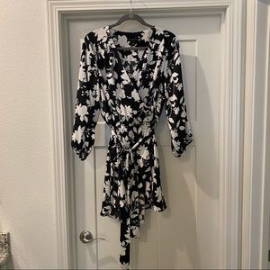 Lane Bryant black and white floral top size 14/16